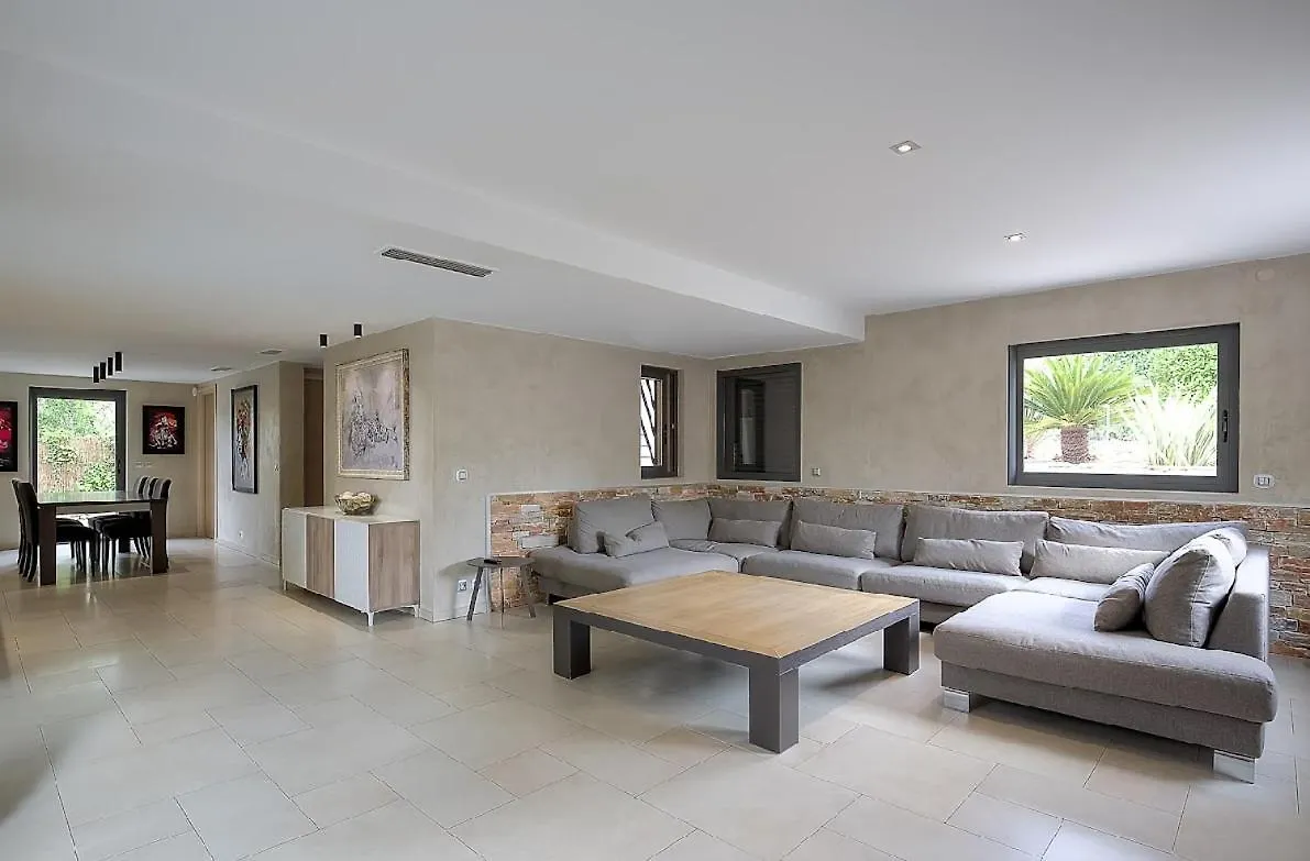 Beautiful Villa Mougins Quiet Heated Pool