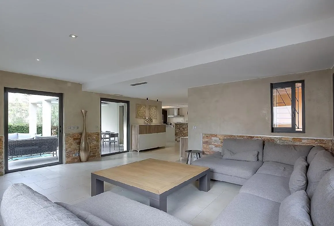 Beautiful Villa Mougins Quiet Heated Pool